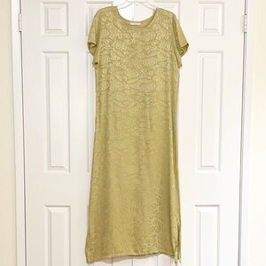 Bryn Walker Pale Green Floral Short Sleeve Loose Fit Maxi Dress side slit Medium